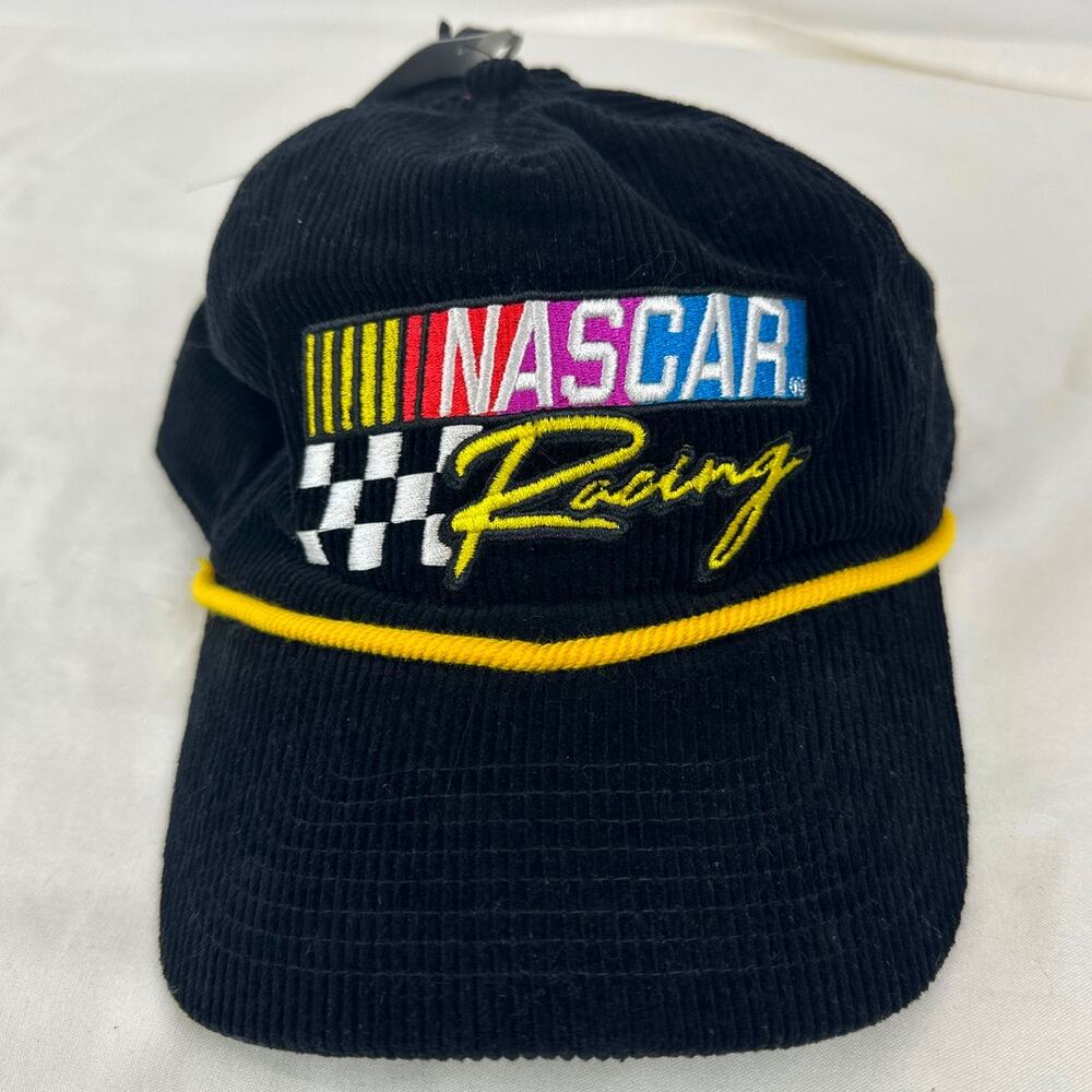Officially licensed to NASCAR snapback baseball cap by Culturefly NWT Vtg